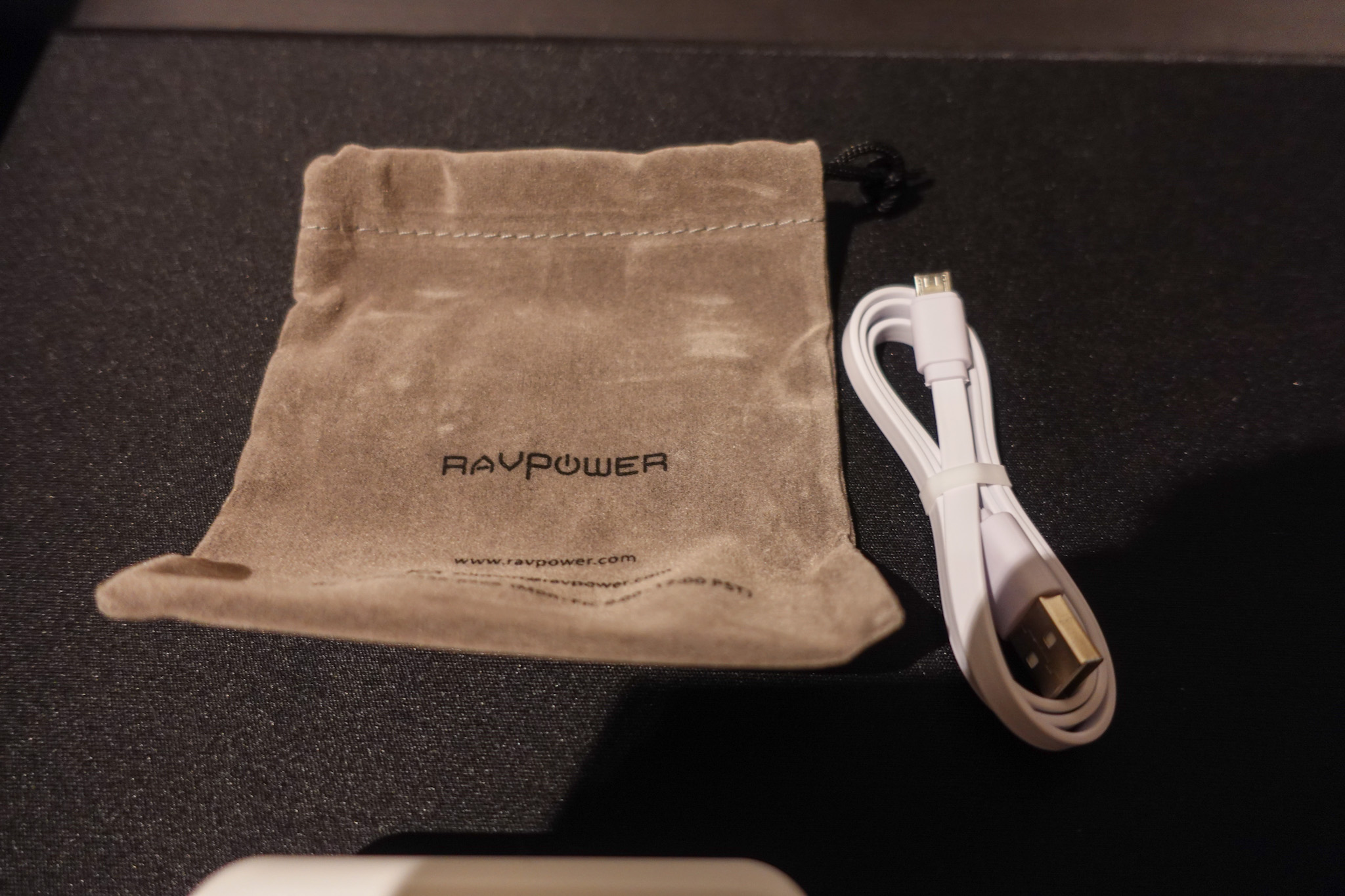 RAVPower　RP-PB125中身
